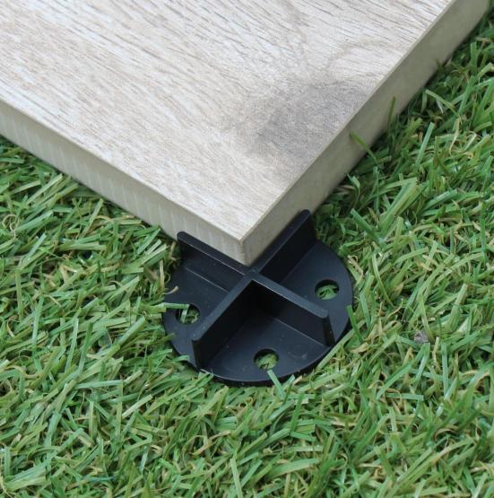 Fugenkreuze für Terrassenplatten mit Bodenplatte 